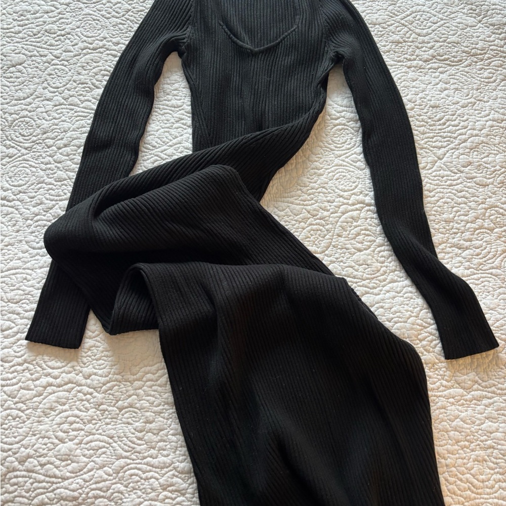 Abercrombie & Fitch Long-Sleeve Ribbed Maxi Dress